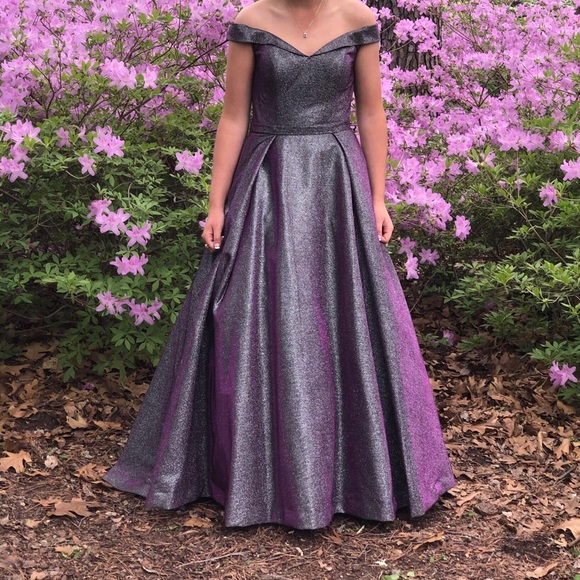 Dresses & Skirts - Prom Dress